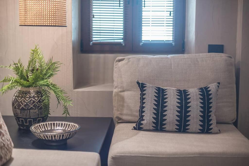 Apollonos 28 Luxury Suites Афины Экстерьер фото